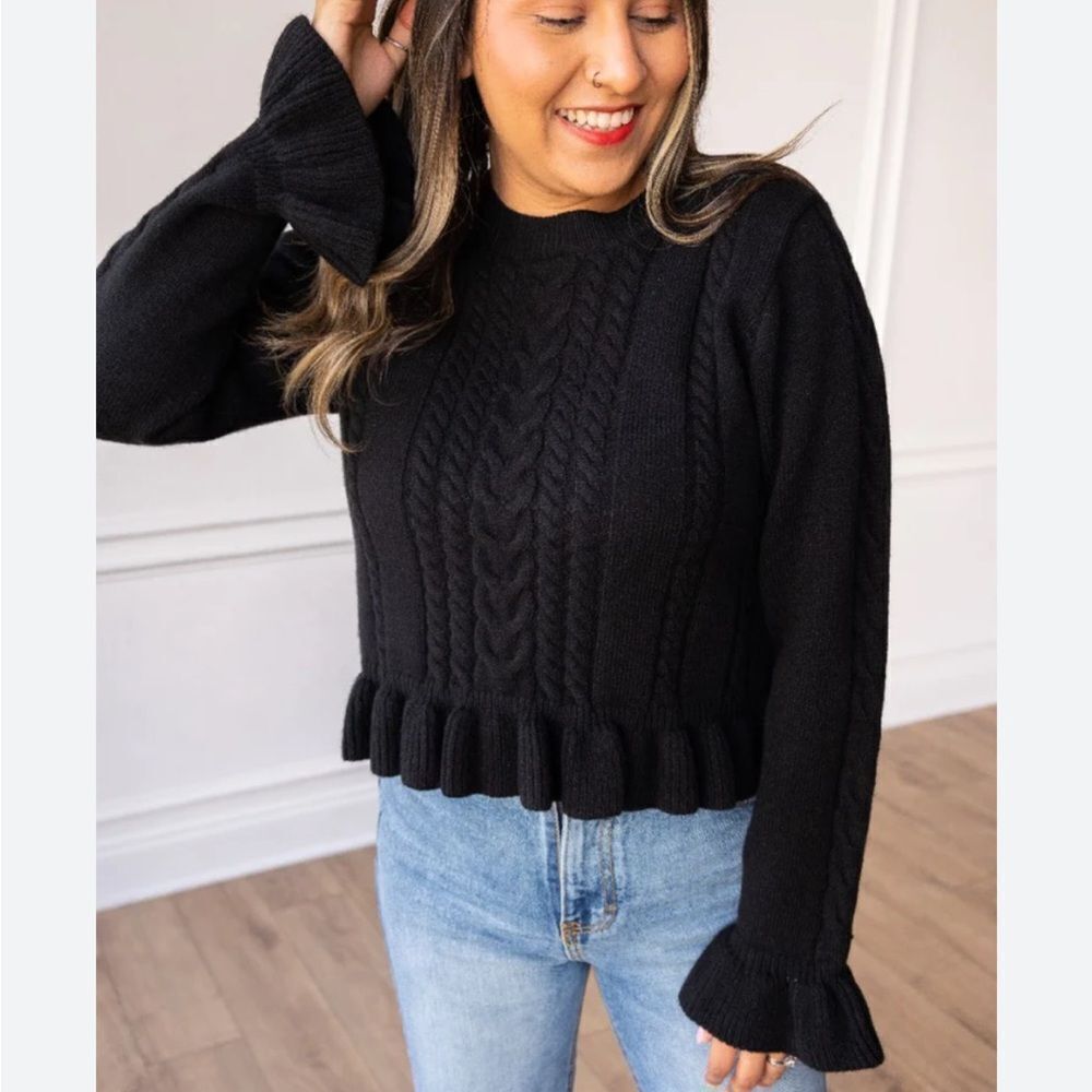 Grace + Emma Black Soft Cable Knit Ruffle Hem Crew Neck Sweater NEW